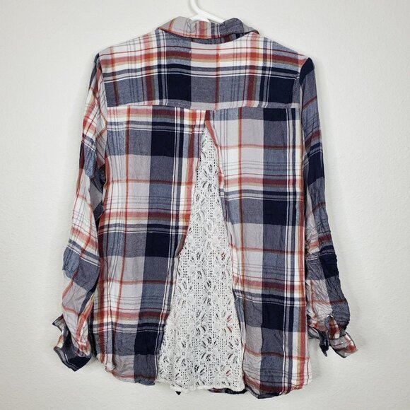 Knox Rose Plaid Flannel Blouse with button roll tabs and  crochet inlay, Size XL - Picture 2 of 13